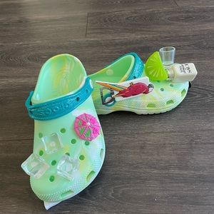 Brand new Margaritaville Crocs size M4/W6